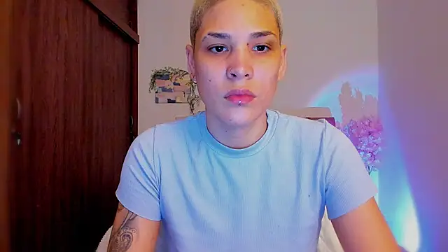 Charlee pink online show from 01-15-26, 08:12