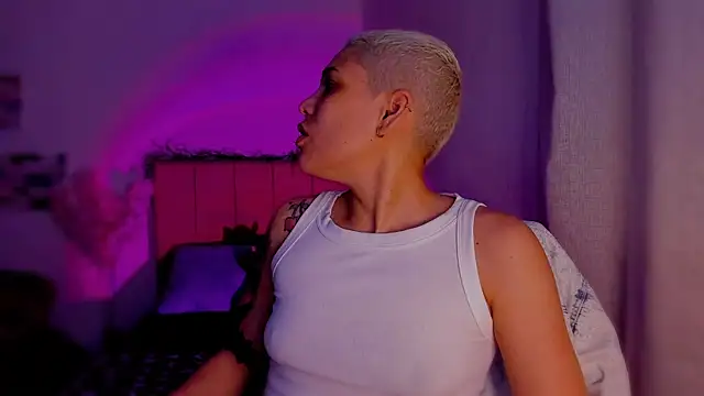 Charlee pink online show from 02-23-26, 06:38