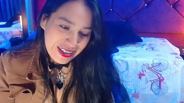 Julietacollins06 online show from 04-18-26, 02:21