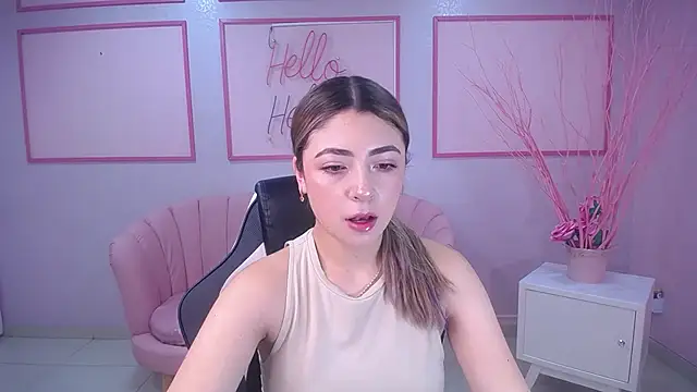 Snapshot of channel_blonde_a chatting on 12-28-24, 05:03 channel blonde a online show from 12-28-24, 05:03