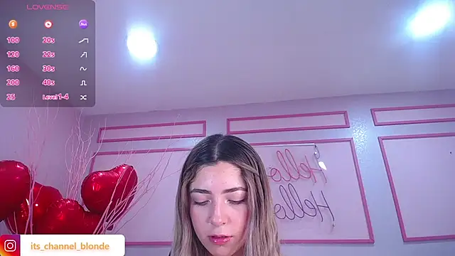 Snapshot of channel_blonde_a chatting on 02-06-25, 10:53 channel blonde a online show from 02-06-25, 10:53