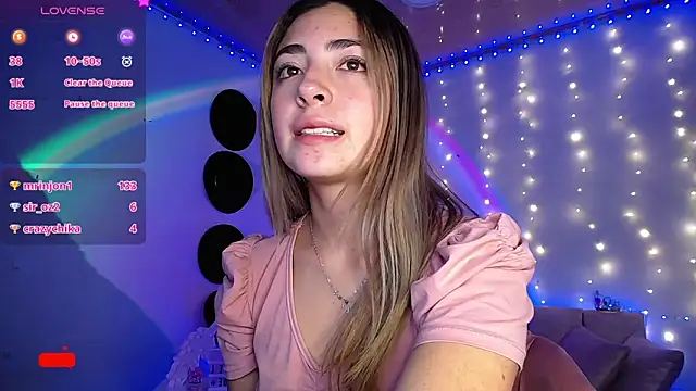 Snapshot of channel_blonde_a chatting on 03-08-25, 08:03 channel blonde a online show from 03-08-25, 08:03