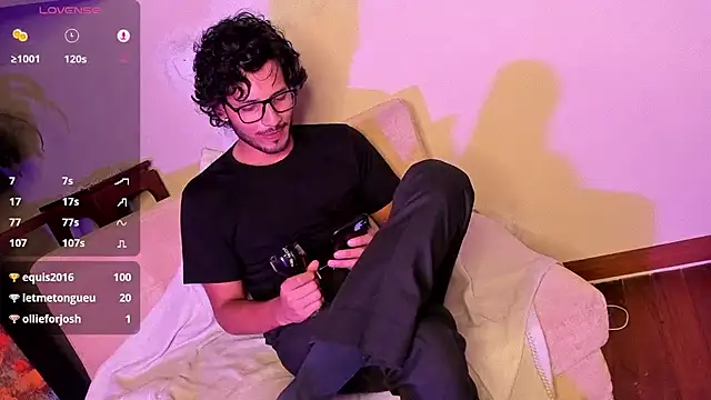 Nicholasrodrii online show from 12-19-24, 01:07