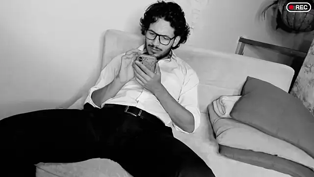 Nicholasrodrii online show from 03-22-25, 02:05