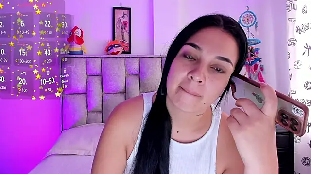 Snapshot of brianaGuzman chatting on 11-29-25, 02:20 brianaGuzman online show from 11-29-25, 02:20