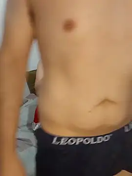 Snapshot of Tripisv chatting on 12-04-24, 01:25 Tripisv online show from 12-04-24, 01:25