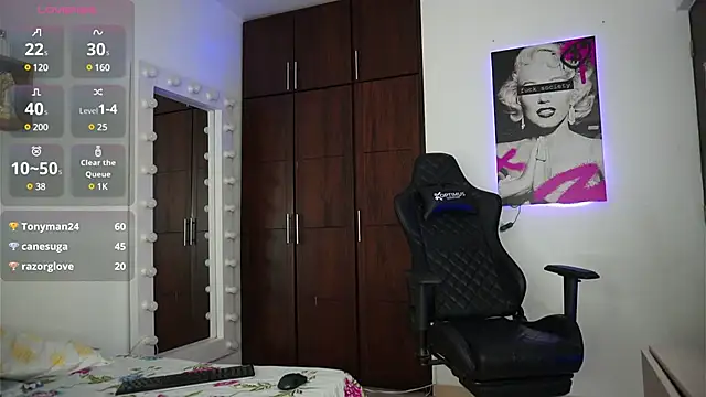 Snapshot of emmagrecco_ chatting on 12-20-24, 02:30 emmagrecco online show from 12-20-24, 02:30