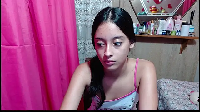 Snapshot of Lunawillis chatting on 02-06-26, 09:40 Lunawillis online show from 02-06-26, 09:40