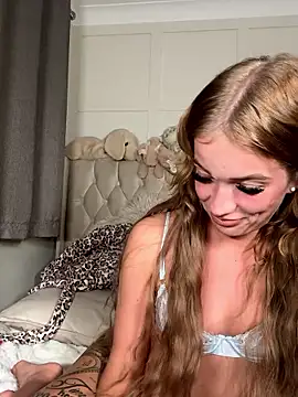 Snapshot of cydneyxox chatting on 01-12-26, 09:53 cydneyxox online show from 01-12-26, 09:53