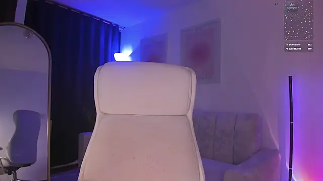 Snapshot of Gisell_Daniela1 chatting on 01-14-25, 05:19 Gisell Daniela1 online show from 01-14-25, 05:19