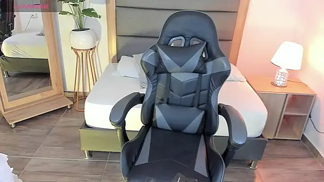 irantzu hank online show from 02-13-25, 12:32