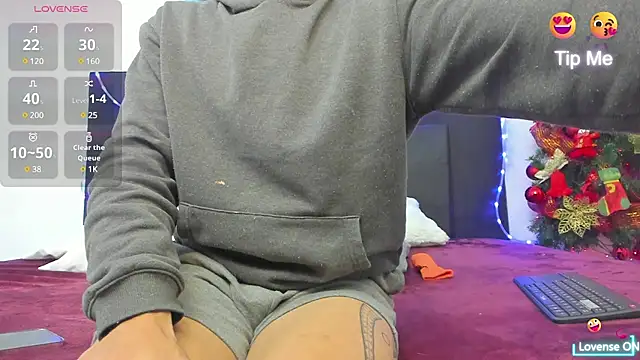 Snapshot of nakedfoam1 chatting on 12-04-24, 04:54 nakedfoam1 online show from 12-04-24, 04:54