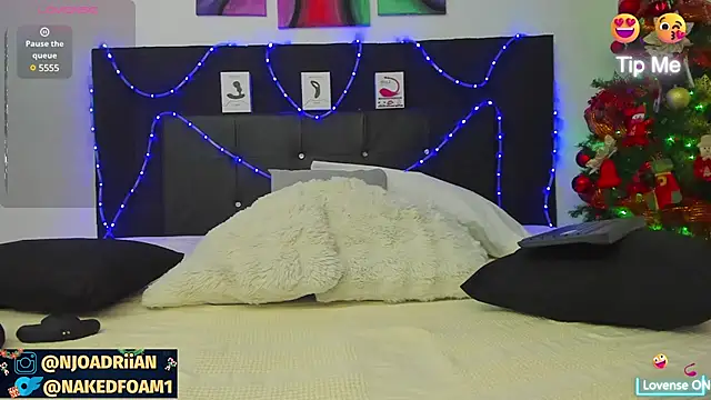 Snapshot of nakedfoam1 chatting on 12-08-24, 03:00 nakedfoam1 online show from 12-08-24, 03:00