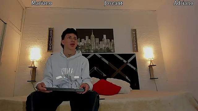 Snapshot of nakedfoam1 chatting on 09-09-25, 03:28 nakedfoam1 online show from 09-09-25, 03:28