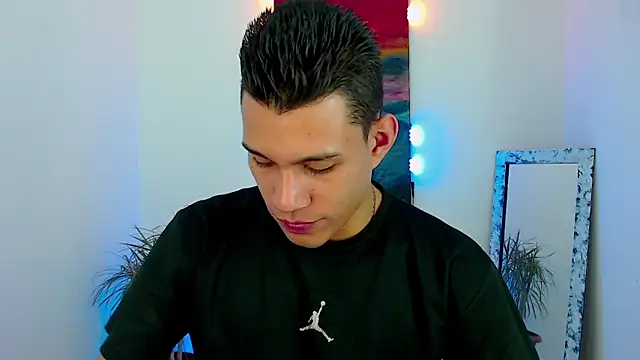 Snapshot of dirtyboy_23 chatting on 02-12-25, 03:18 dirtyboy 23 online show from 02-12-25, 03:18