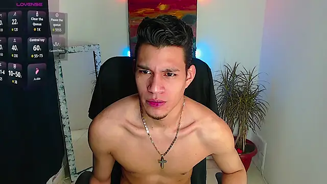 Snapshot of dirtyboy_23 chatting on 10-25-25, 05:37 dirtyboy 23 online show from 10-25-25, 05:37