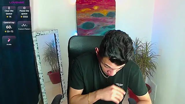 Snapshot of dirtyboy_23 chatting on 12-04-25, 04:33 dirtyboy 23 online show from 12-04-25, 04:33