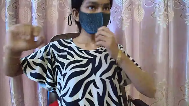 Srabontii online show from 10-18-25, 06:37