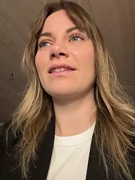 Milla  one online show from 12-12-24, 07:52