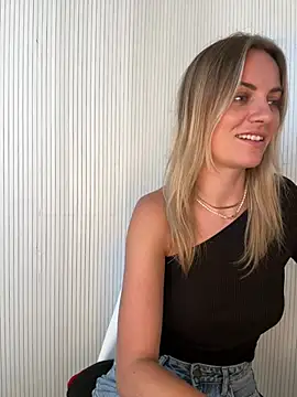 Milla  one online show from 06-15-26, 01:02