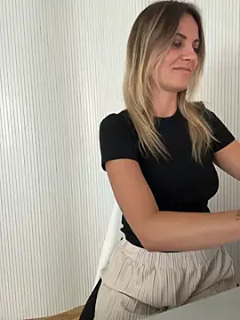 Milla  one online show from 07-15-26, 04:34
