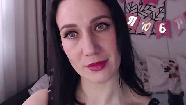 Snapshot of pepper_milf chatting on 02-15-25, 08:33 pepper milf online show from 02-15-25, 08:33