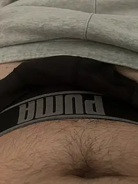 Snapshot of Napoletano17 chatting on 02-19-26, 01:40 Napoletano17 online show from 02-19-26, 01:40