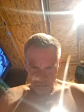 Snapshot of ed44435 chatting on 05-14-26, 12:45 ed44435 online show from 05-14-26, 12:45