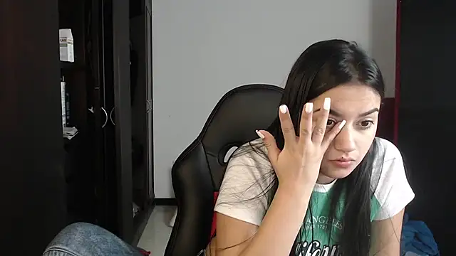 Snapshot of kayla_k18 chatting on 02-16-25, 09:59 kayla k18 online show from 02-16-25, 09:59