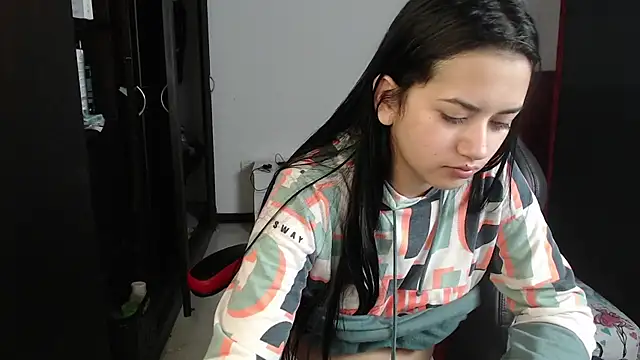 Snapshot of kayla_k18 chatting on 02-17-25, 07:42 kayla k18 online show from 02-17-25, 07:42