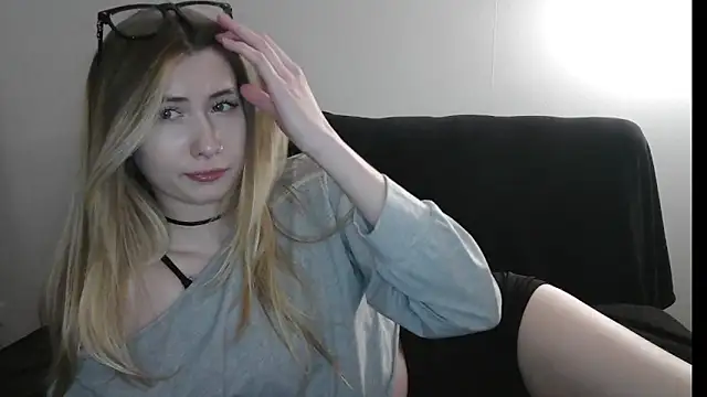 ErikaShyy online show from 03-03-26, 01:50