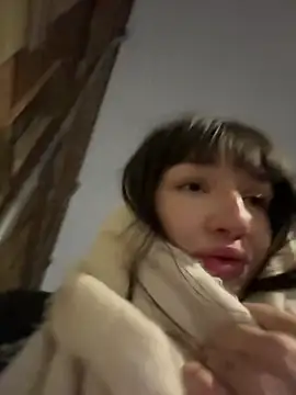 Sophie Avory online show from 02-17-25, 05:53