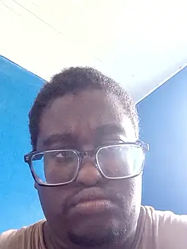 Snapshot of Jeanlaurent972 chatting on 11-11-25, 02:39 Jeanlaurent972 online show from 11-11-25, 02:39