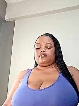 hugemelonsxxx online show from 09-26-25, 11:03