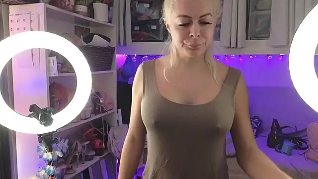 Snapshot of cunty_tranny_lydia chatting on 11-27-25, 05:31 cunty tranny lydia online show from 11-27-25, 05:31