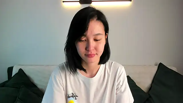 Snapshot of Lola_Peach chatting on 10-01-25, 06:30 Lola Peach online show from 10-01-25, 06:30