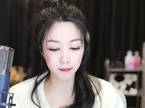 Nuyoah-77 online show from 01-19-25, 03:53