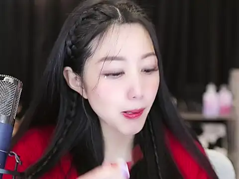 Nuyoah-77 online show from 02-02-25, 01:52