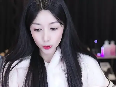 Nuyoah-77 online show from 01-15-26, 02:32