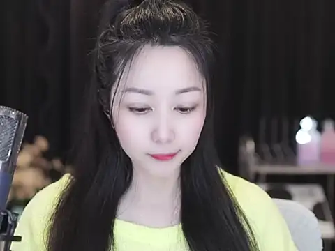 Nuyoah-77 online show from 03-23-26, 08:07