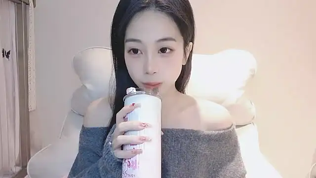 -Hottie online show from 12-22-24, 04:17