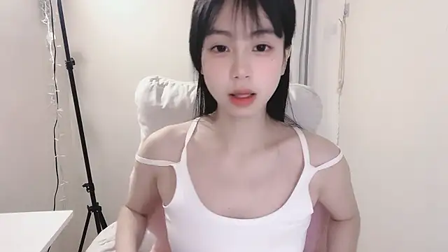 -Hottie online show from 02-25-25, 06:42