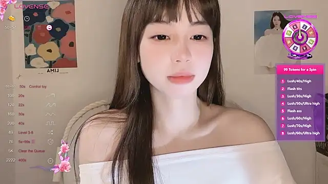 -Hottie online show from 10-30-25, 04:08