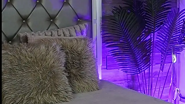 KeylaConner online show from 09-11-25, 08:25