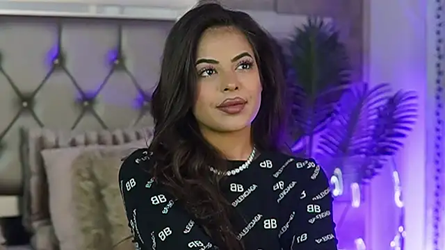 KeylaConner online show from 10-17-25, 01:31