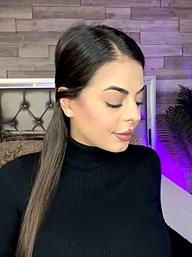 KeylaConner online show from 10-27-25, 02:15