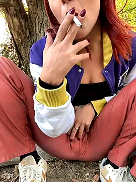 Snapshot of gloria01_daddy chatting on 10-14-25, 12:50 gloria01 daddy online show from 10-14-25, 12:50