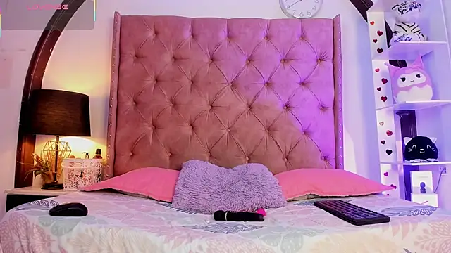 LadyAvalon online show from 02-25-25, 07:47