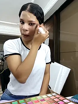 LadyAvalon online show from 11-12-25, 06:19