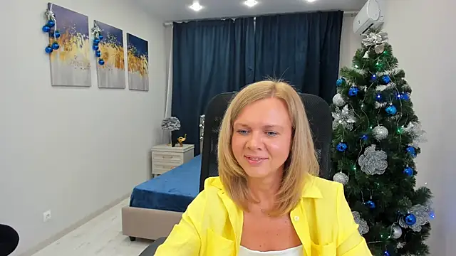 AgathaKlouin online show from 12-26-24, 07:49